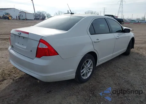 2012 Ford Fusion S из США, поврежденный, VIN 3FAHP0GAXCR105295